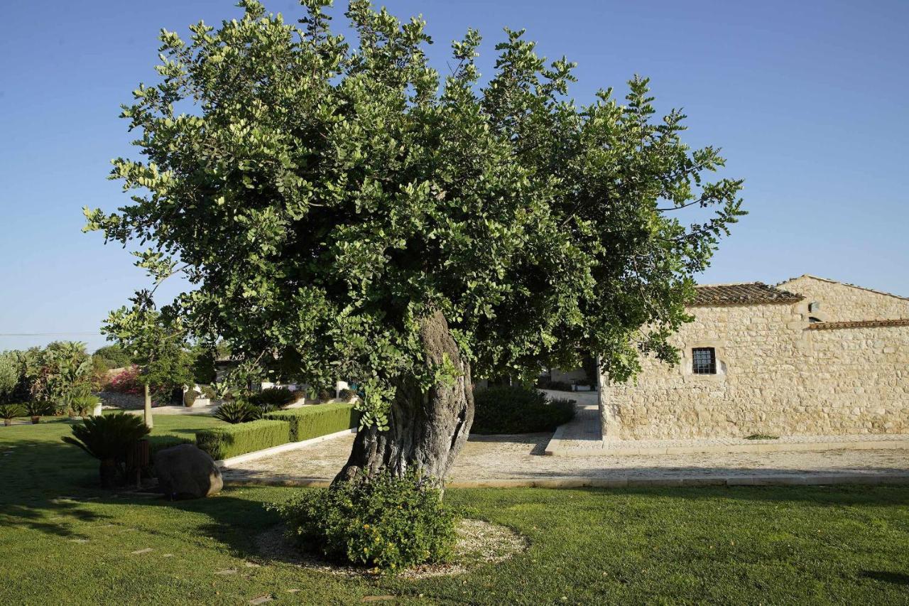 Torre Dantona Country Suites Pozzallo Exteriör bild